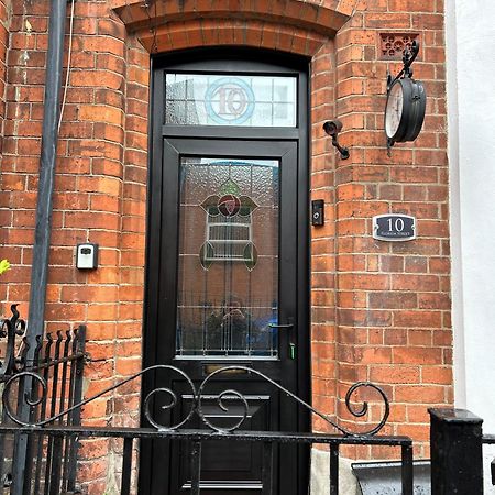 Charming City Home, Beside The Serene Ormeau Park Belfast Exterior foto