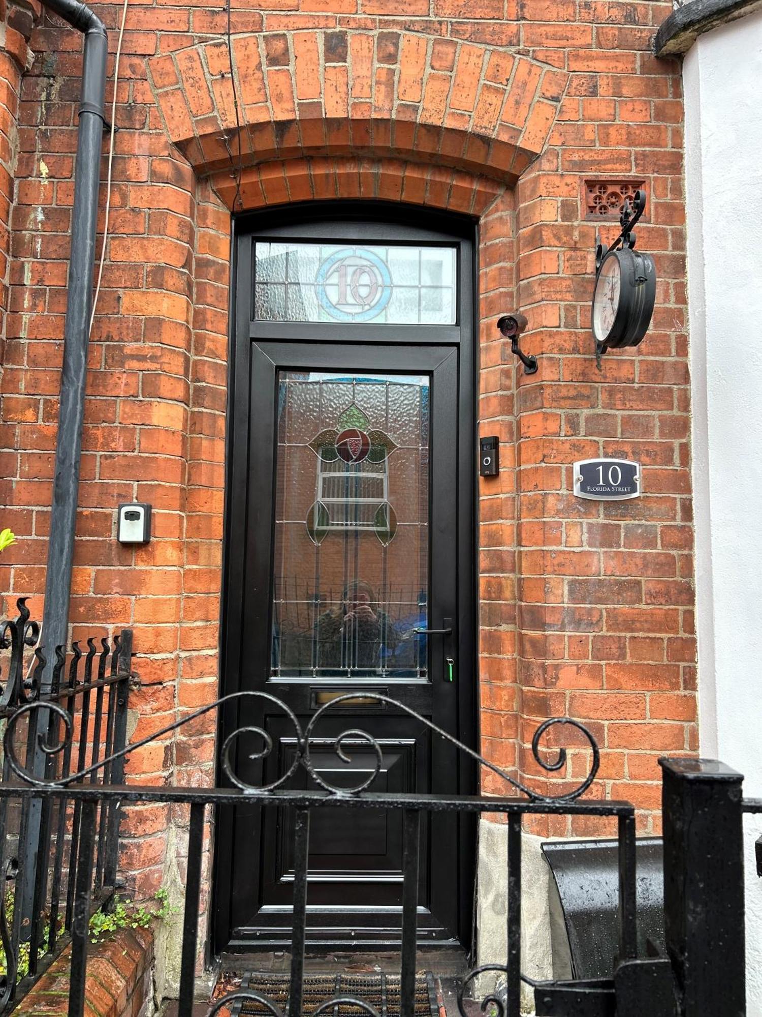 Charming City Home, Beside The Serene Ormeau Park Belfast Exterior foto